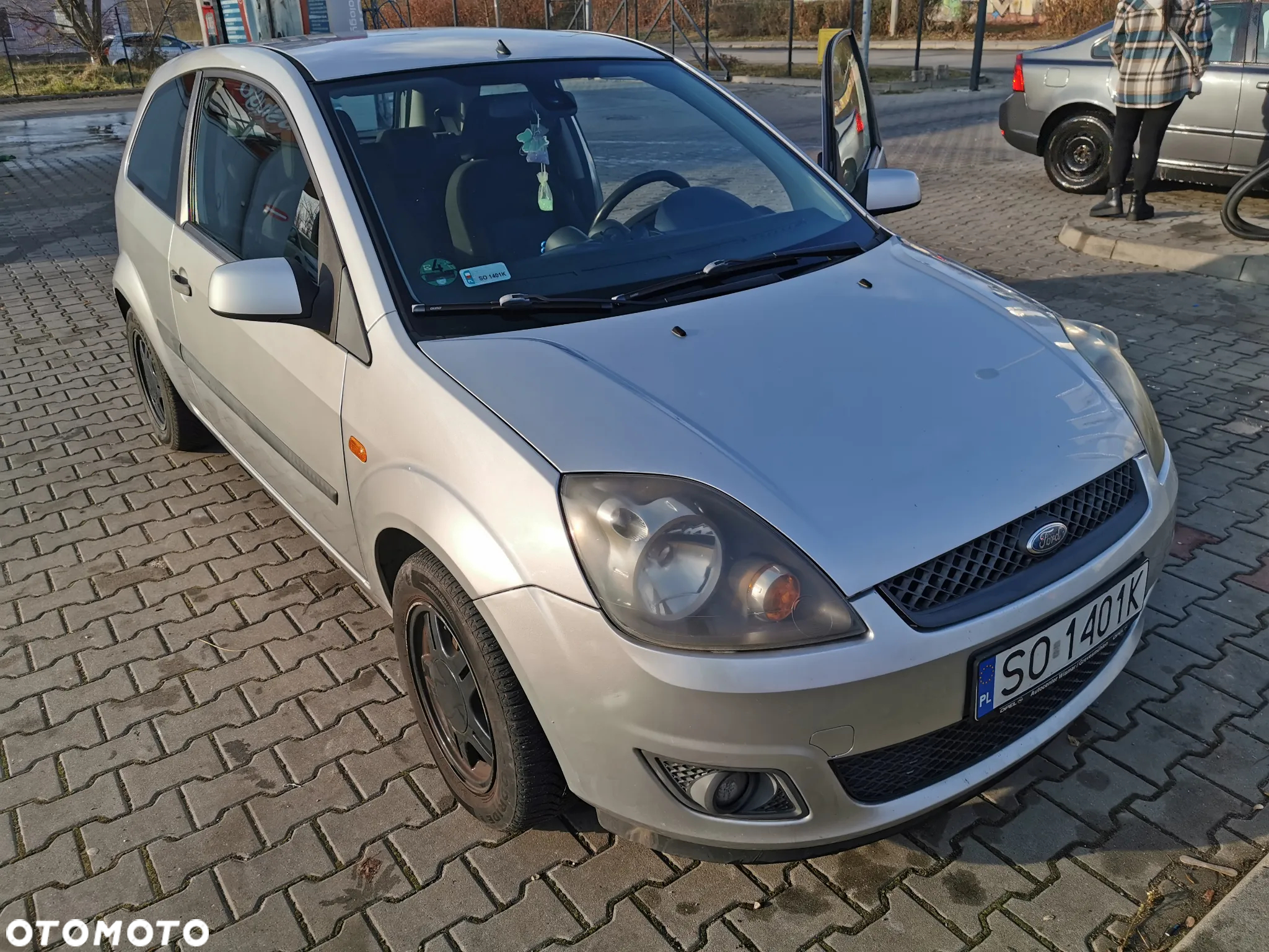 Ford Fiesta 1.4 Ambiente - 2