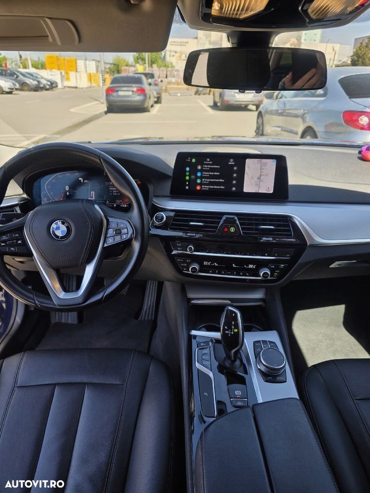 BMW Seria 5 520d xDrive AT - 14