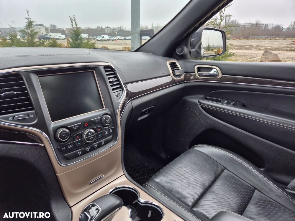 Jeep Grand Cherokee 3.0 TD AT Overland - 24