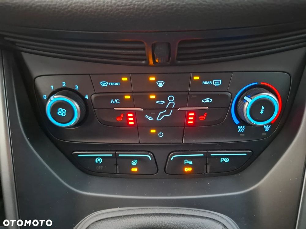 Ford Kuga 1.5 EcoBoost 2x4 Trend - 20