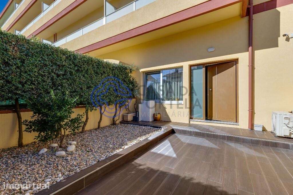T2 RENOVADO COM TERRAÇO A 50 METROS DA PRAIA DO MARRECO – LAVRA - Grande imagem: 4/53