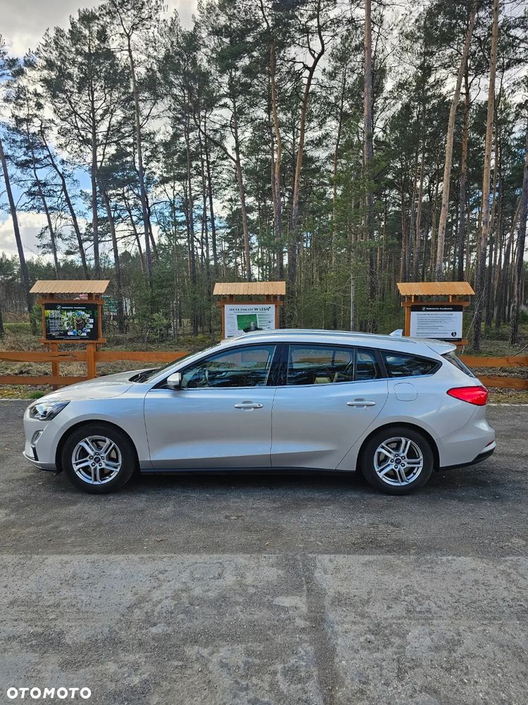 Ford Focus 1.0 EcoBoost Active - 15