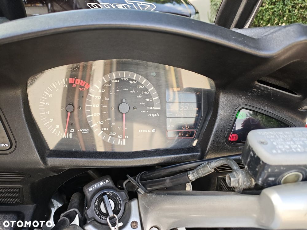 Honda ST - 6