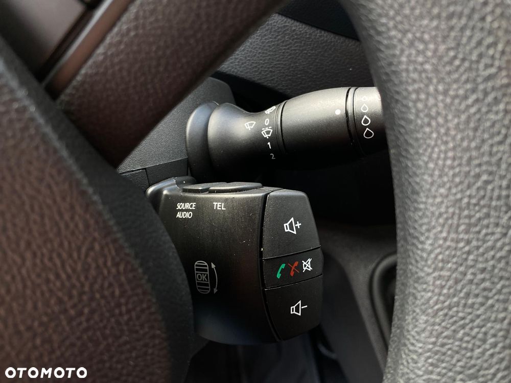 Renault MASTER 2,3 DCI 135KM L2H2 ŚREDNIAK TYLKO 75.000 KM - 37