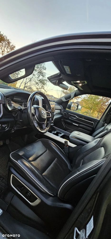 RAM 1500 Crew Cab Shortbed Laramie - 10