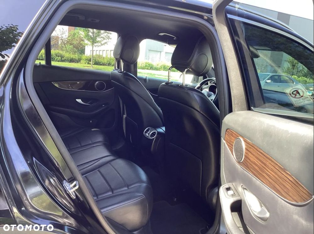 Mercedes-Benz GLC 300 4-Matic - 5