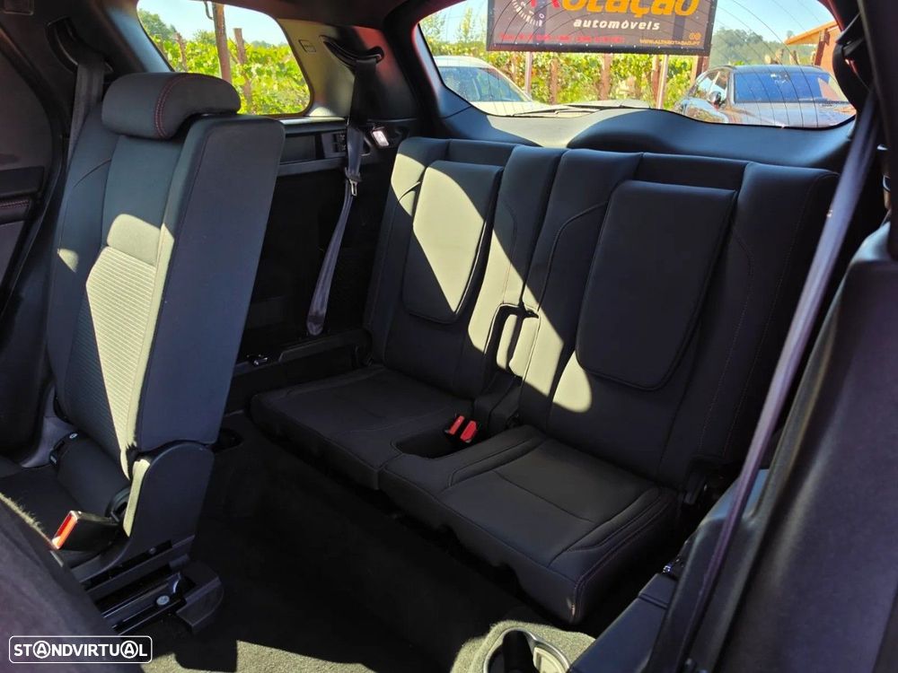 Land Rover Discovery Sport - 13