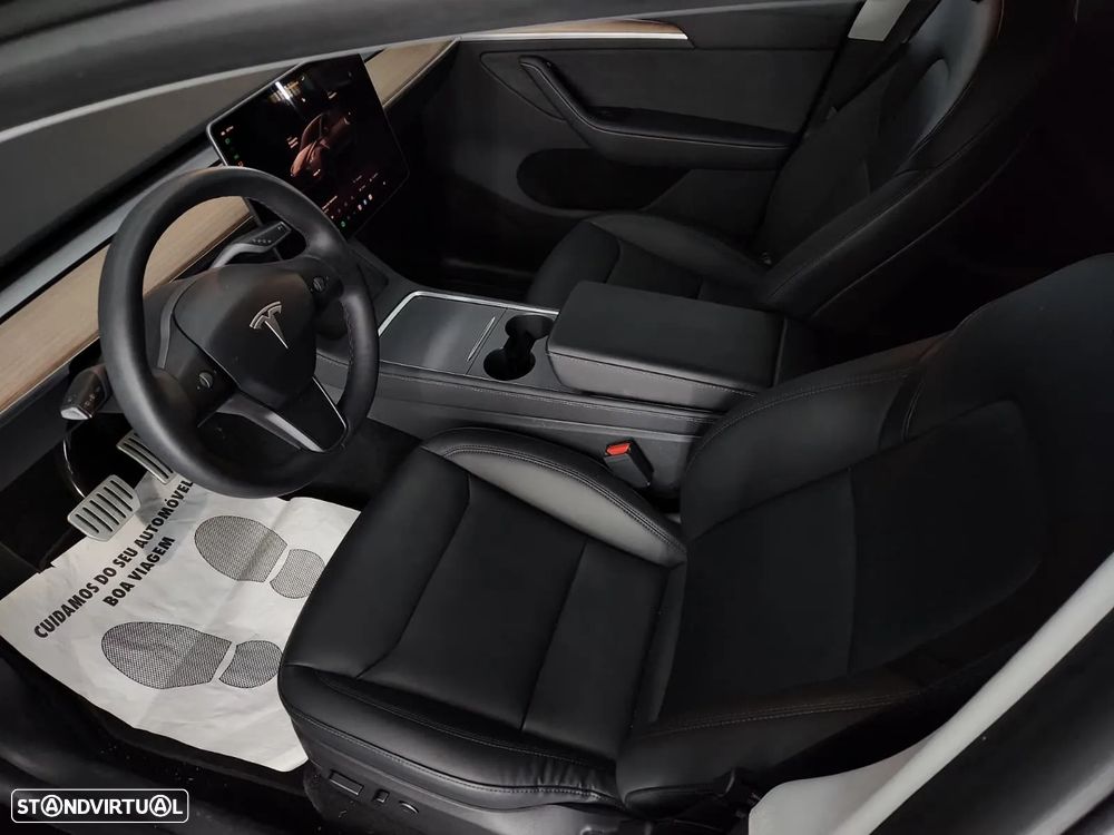 Tesla Model Y Performance Dual Motor AWD - 6