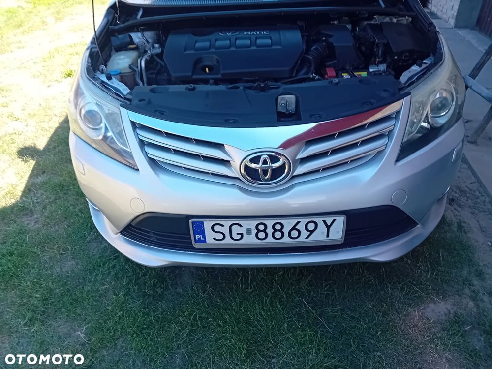 Toyota Avensis 1.8 Luna - 4