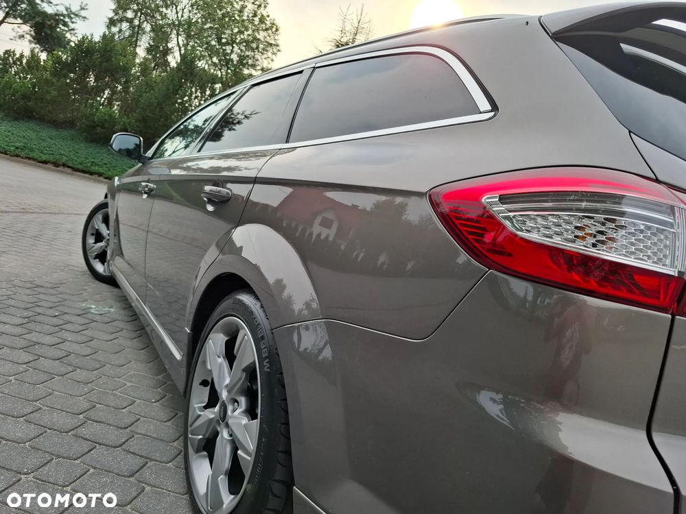 Ford Mondeo 2.0 T Titanium S - 18