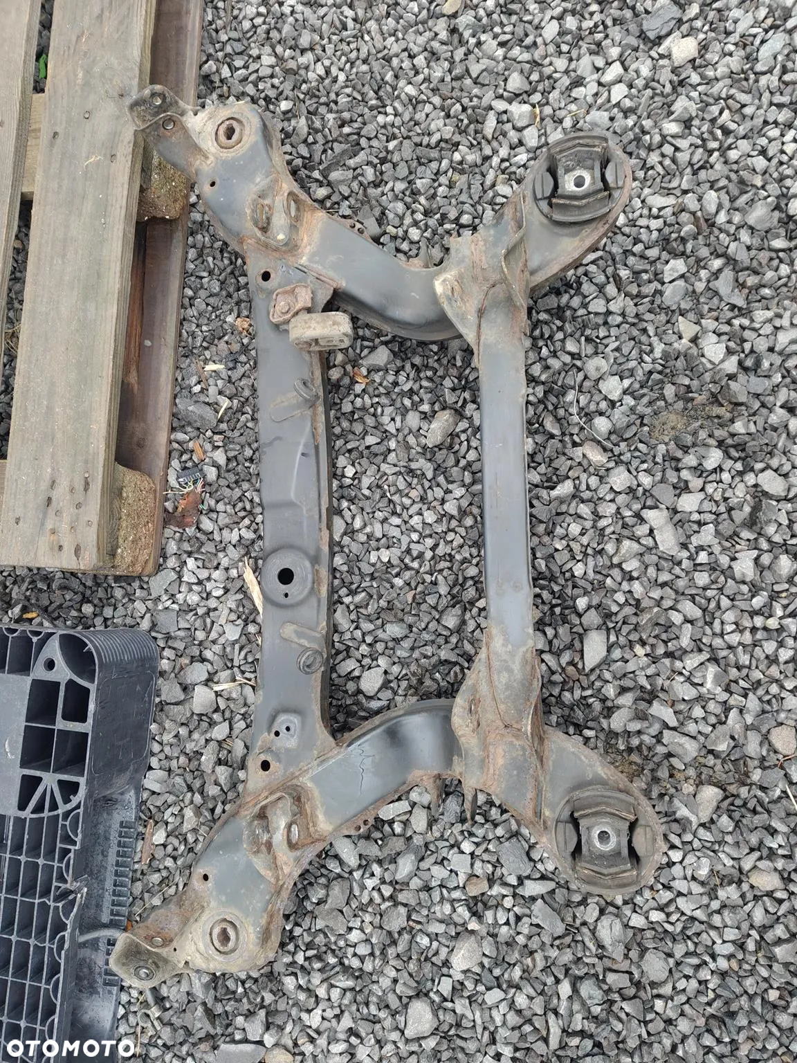 MERCEDES W203 W209 CLK SANKI TYLNE ŁAWA WÓZEK KOŁYSKA BELKA 2033501894 - 12