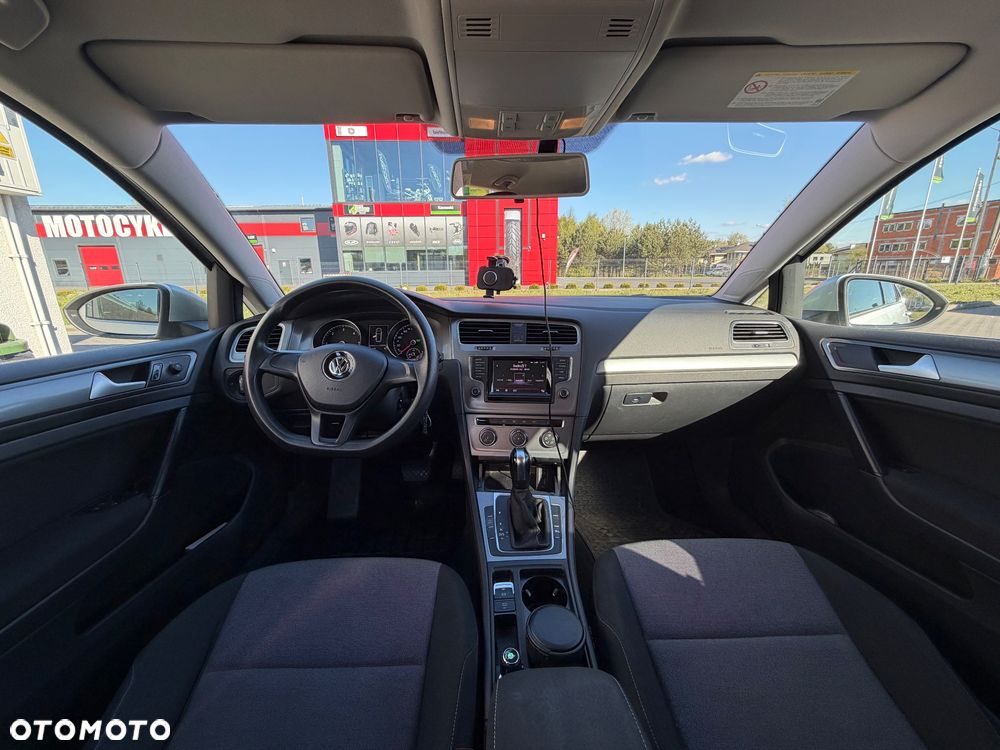 Volkswagen Golf 1.6 TDI Trendline DSG - 13