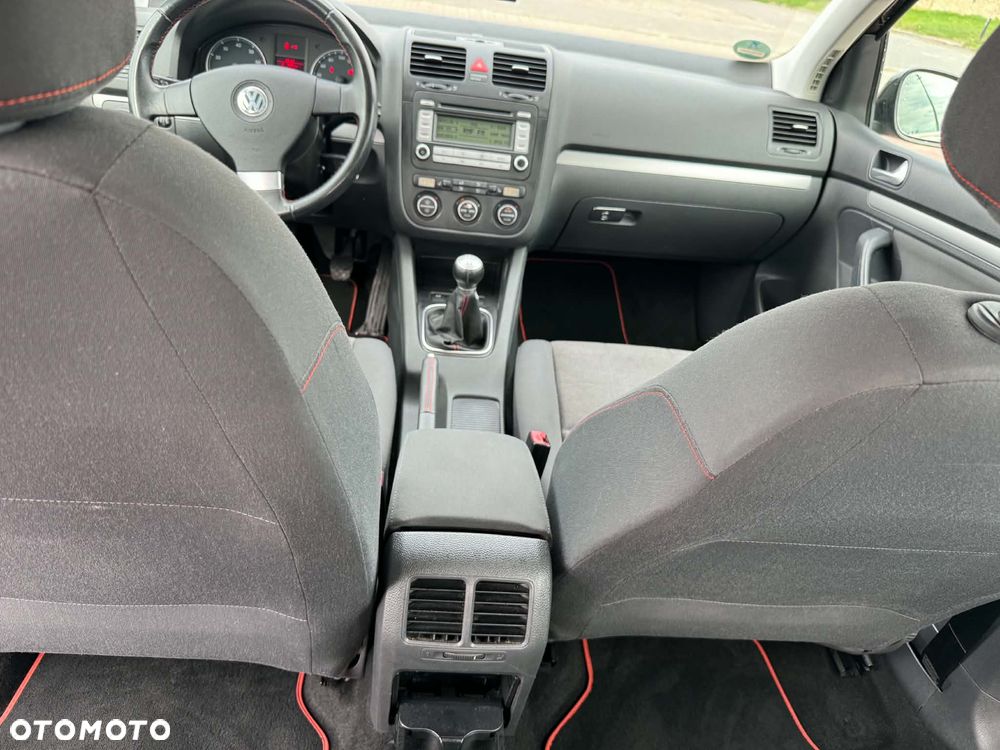 Volkswagen Golf - 12