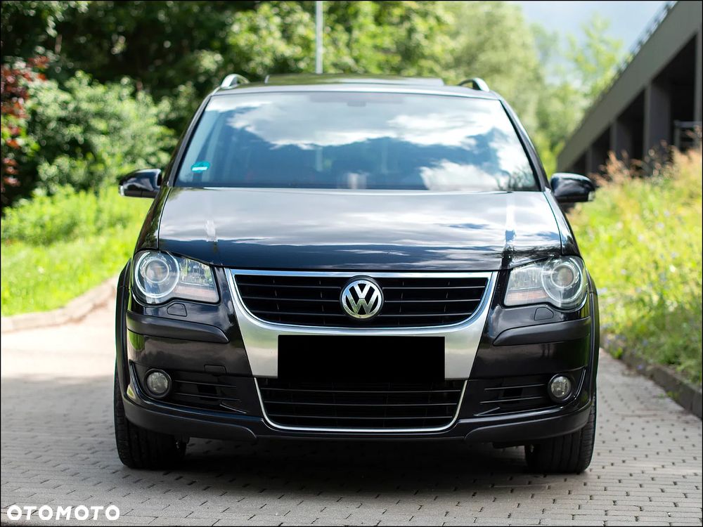 Volkswagen Touran - 2