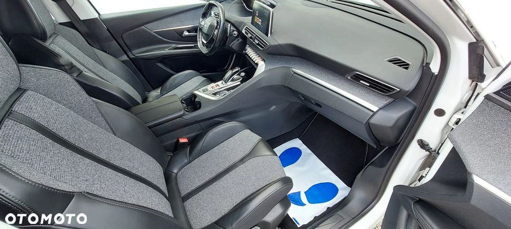 Peugeot 3008 HDi FAP 115 EGS6 Stop&Start Business-Line - 28