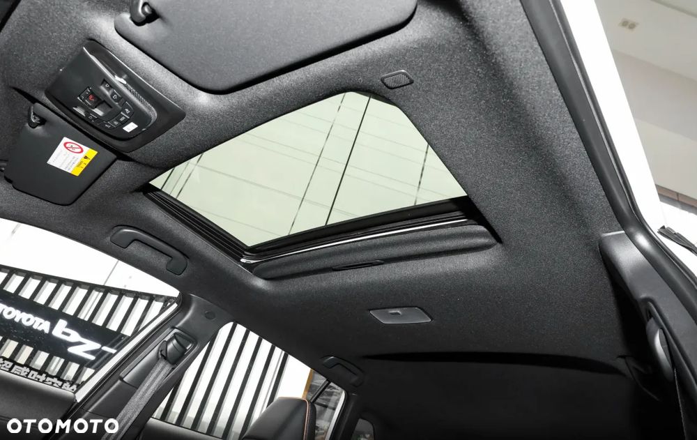 Toyota Corolla Cross - 14