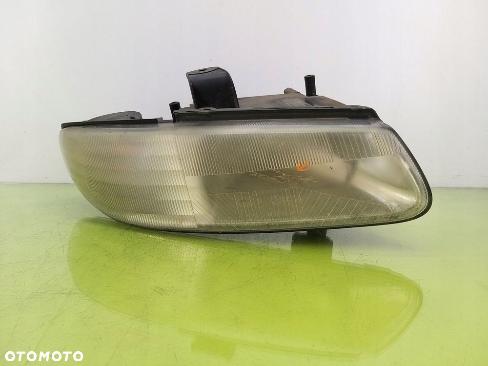 Reflektor lampa przód prawa Chrysler Voyager III 95-00 R 04576312AB - 1