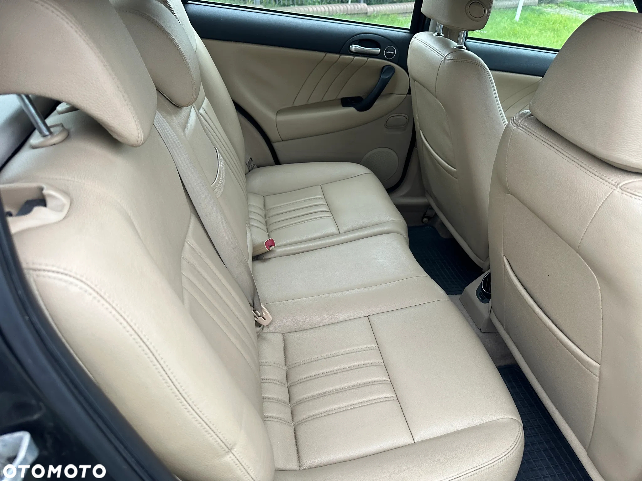 Alfa Romeo 147 1.9 JTD 16V Distinctive - 16