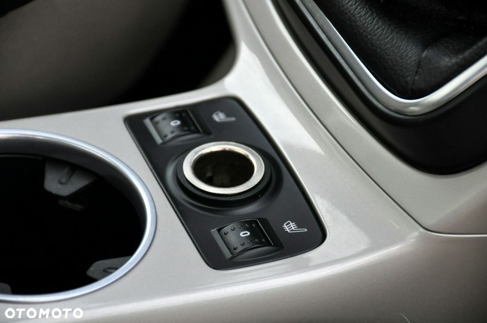 Ford Grand C-MAX - 37