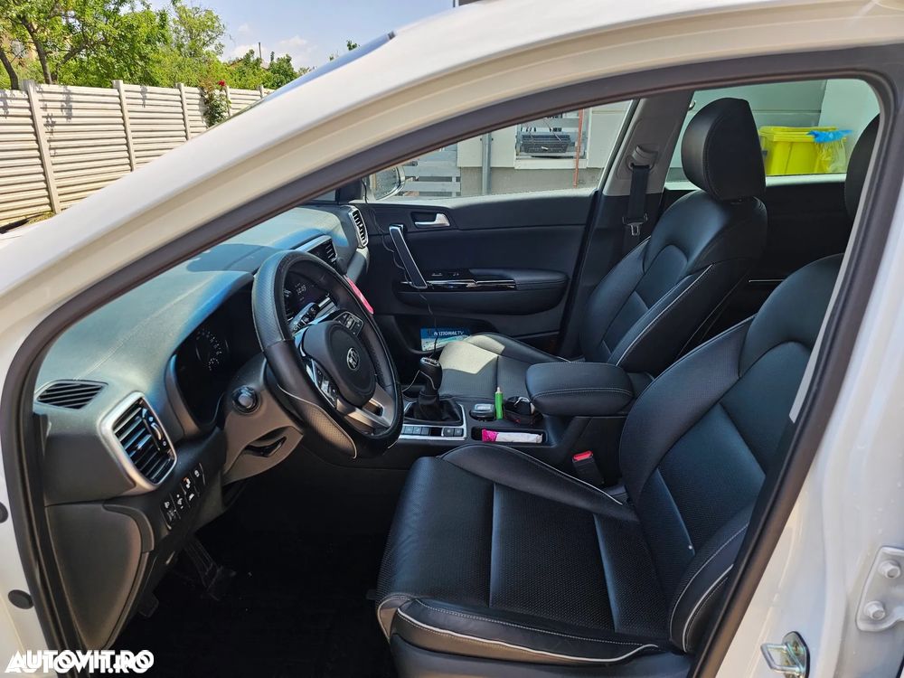 Kia Sportage 1.6 CRDI 2WD Eco-Dynamics+ (48V M-H) Black Edition - 13