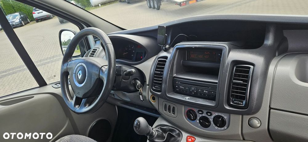 Renault Trafic - 6