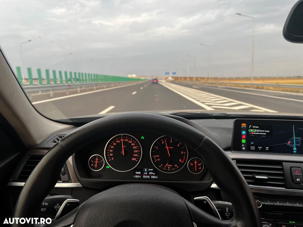 BMW Seria 3 320d Touring Aut. - 8