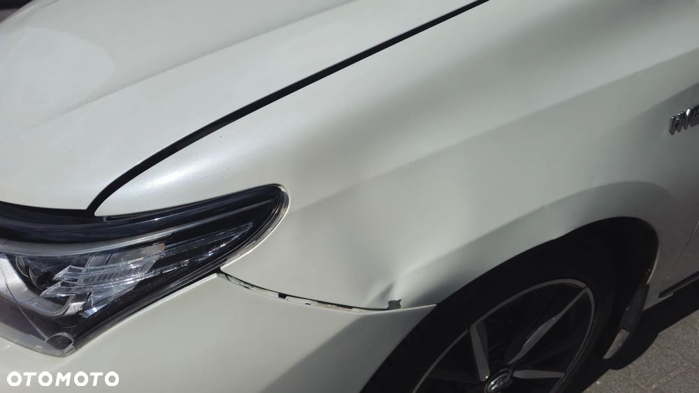 Toyota Auris Hybrid 135 Selection - 16