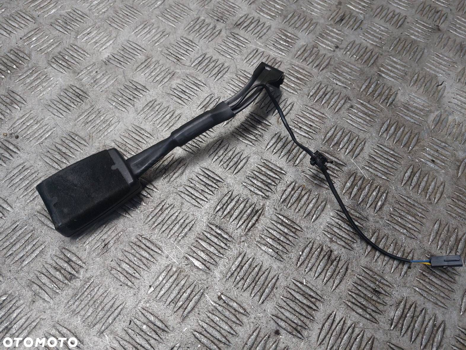 NAPINACZ ZATRZASK ZAPINKA PASA LP VOLKSWAGEN GOLF V 1K3857755P - 3