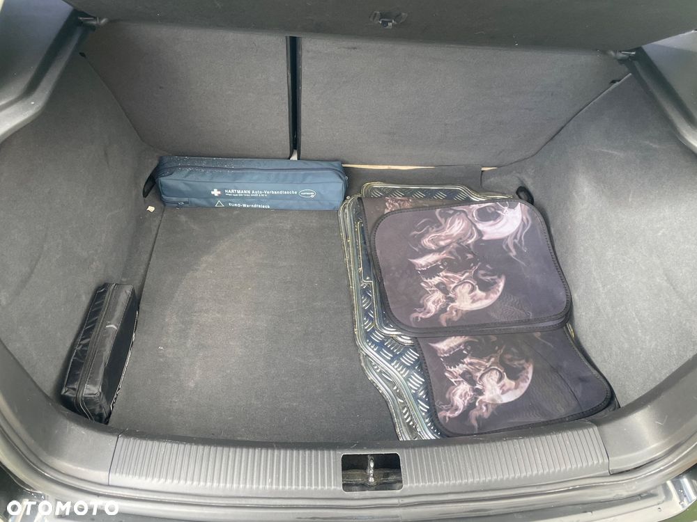 Audi A3 3-drzwiowe 1.6 Ambiente - 17