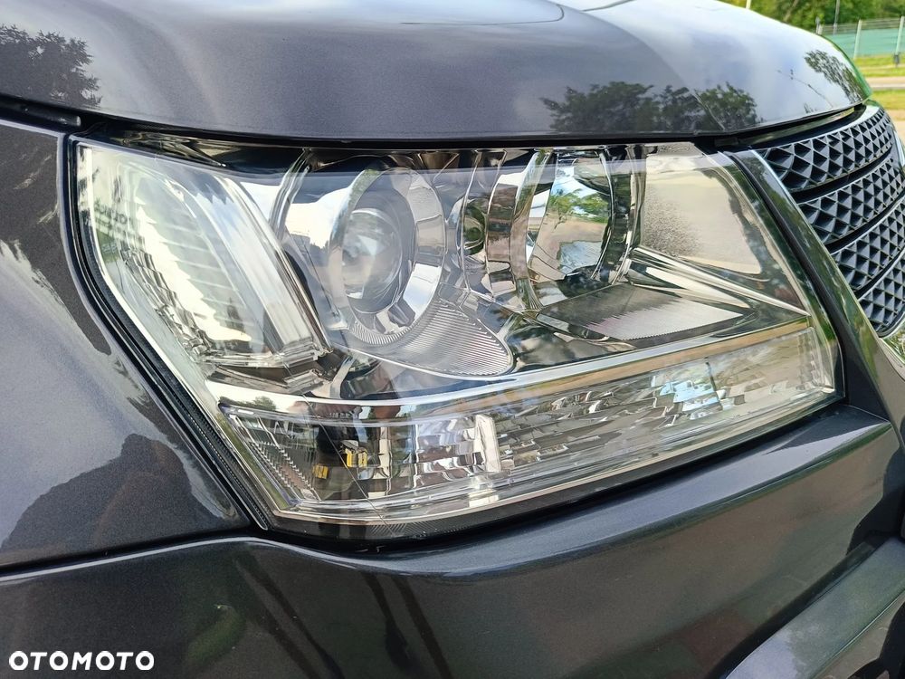 Suzuki Grand Vitara 2.0 - 13