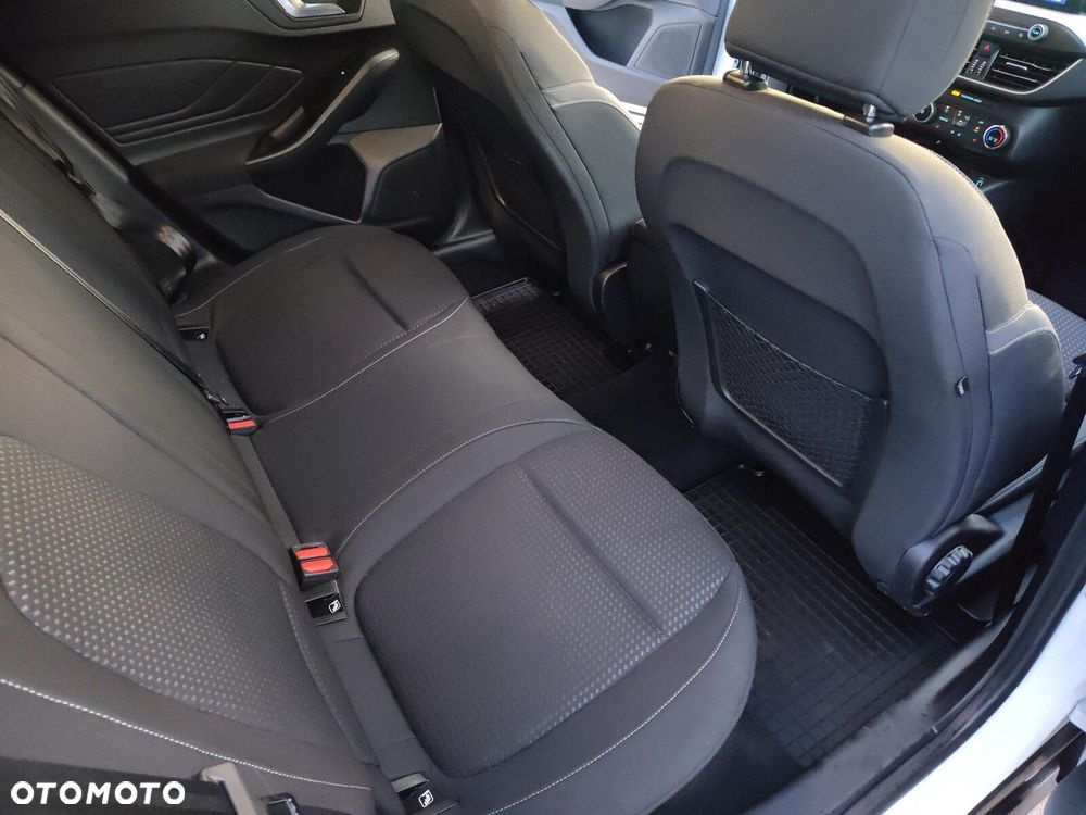 Ford Focus - 26