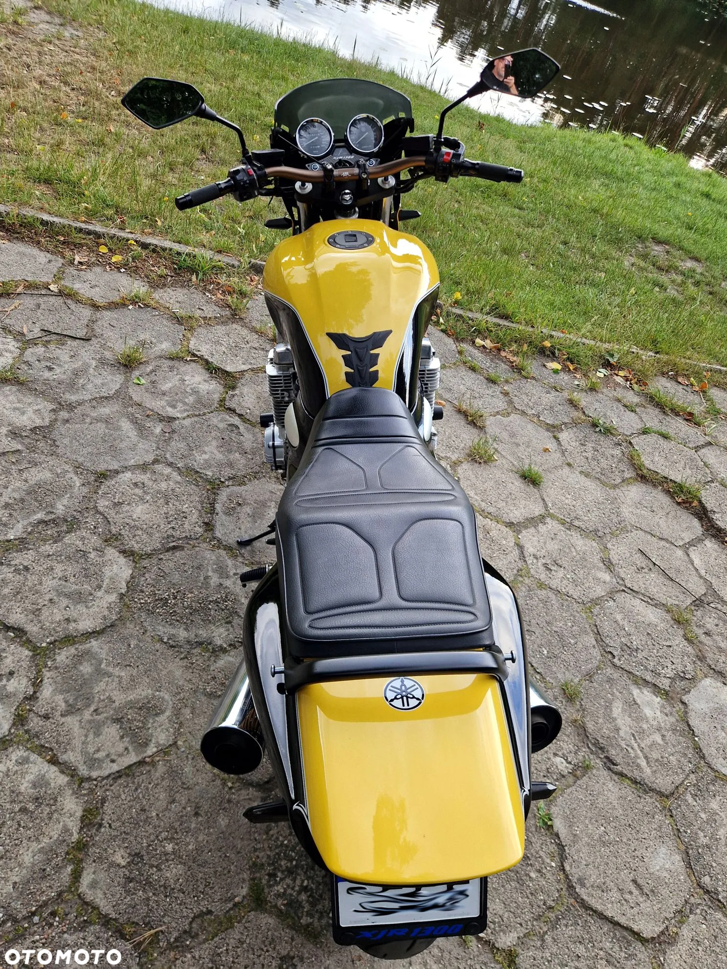 Yamaha XJR - 6