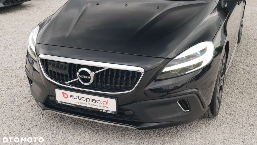 Volvo V40 Cross Country - 34