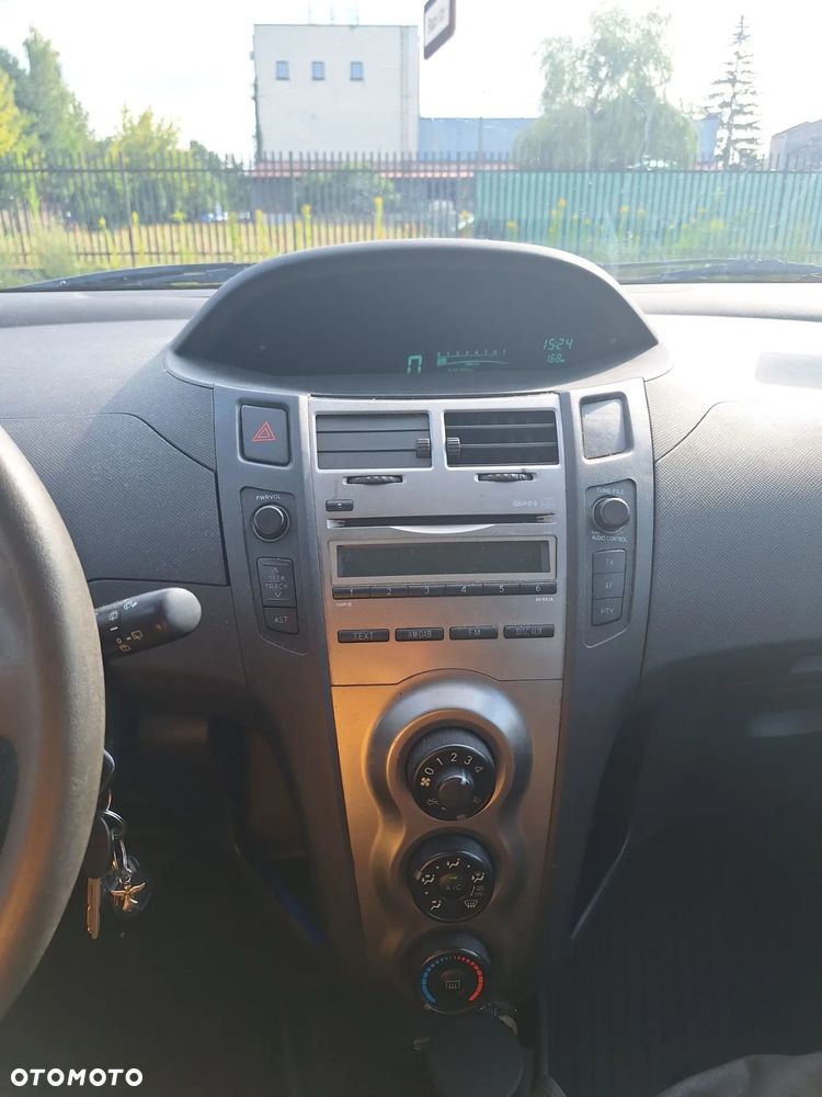 Toyota Yaris 1.0 Terra A/C - 7