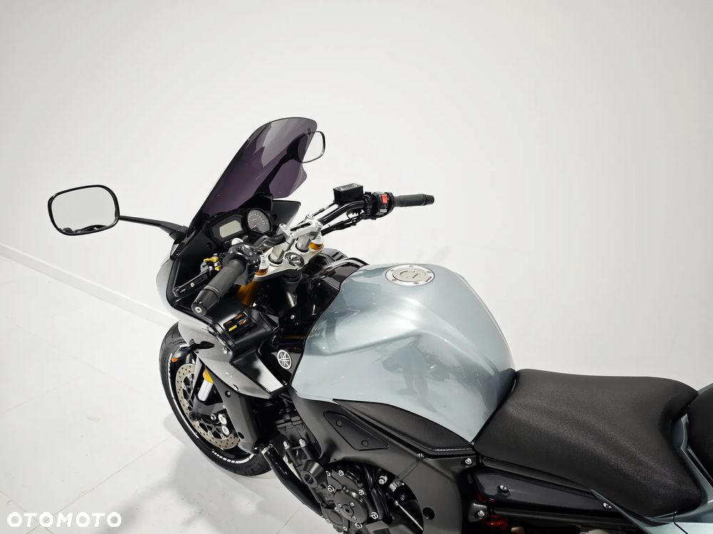 Yamaha FZ - 20