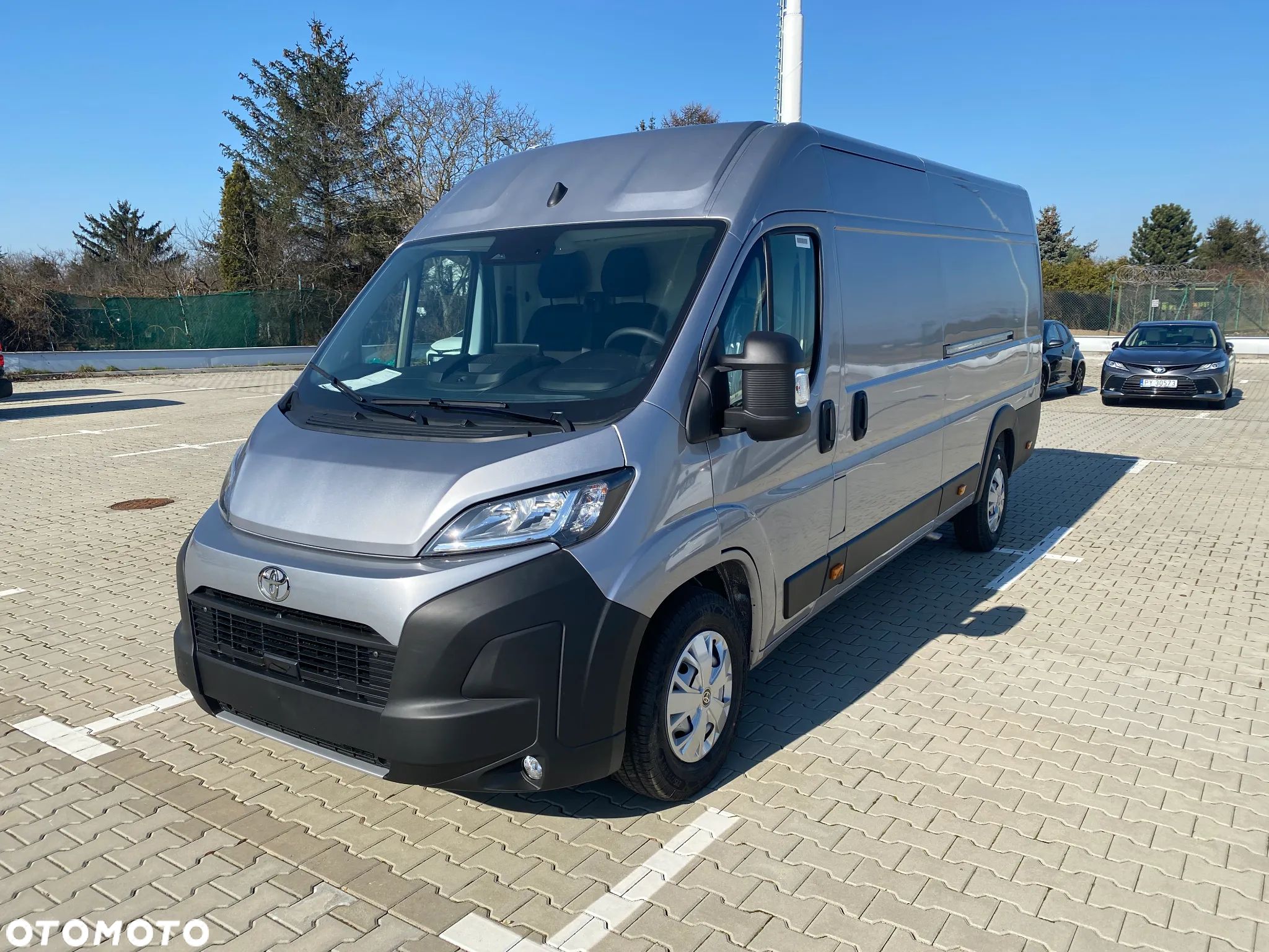 Toyota PRACE MAX L4H2 - 1