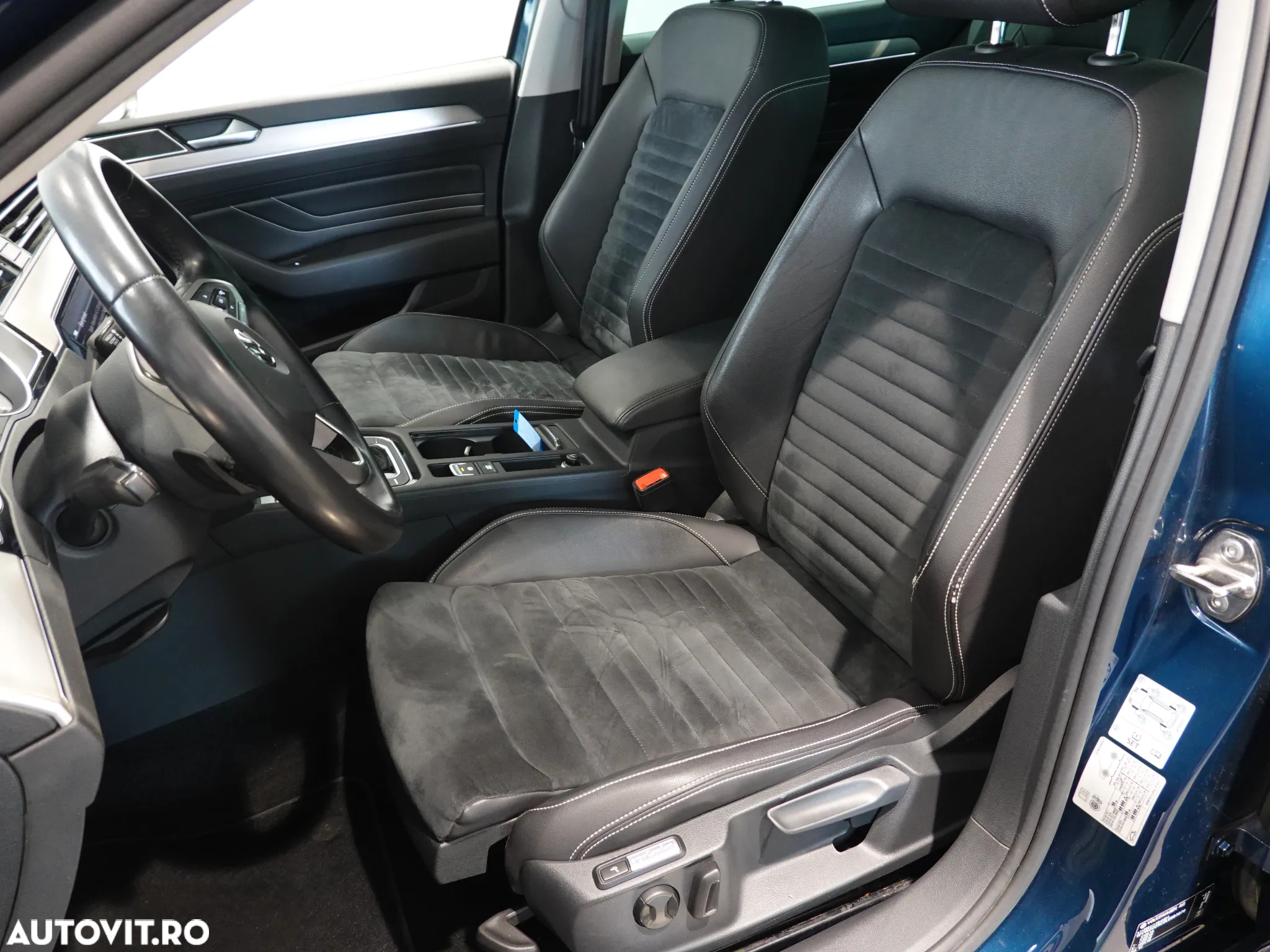 Volkswagen Passat Variant 2.0 TDI DSG Highline - 13