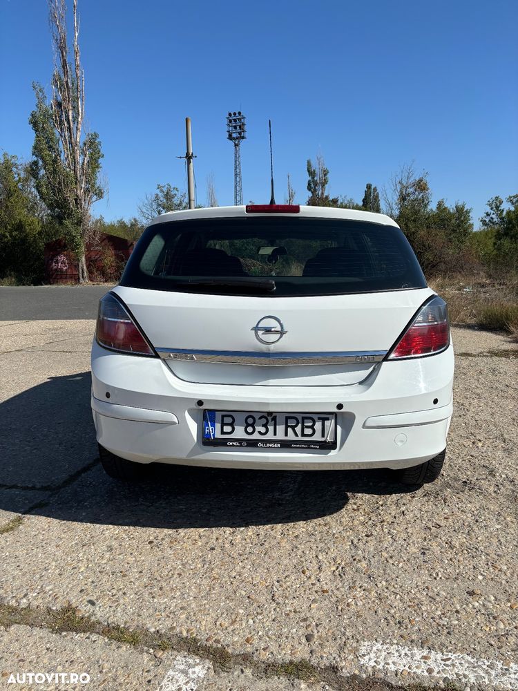 Opel Astra 1.3 CDTI - 2