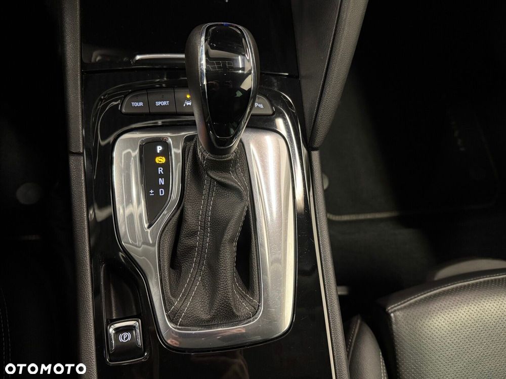 Opel Insignia CT 2.0 CDTI 4x4 Exclusive S&S - 23