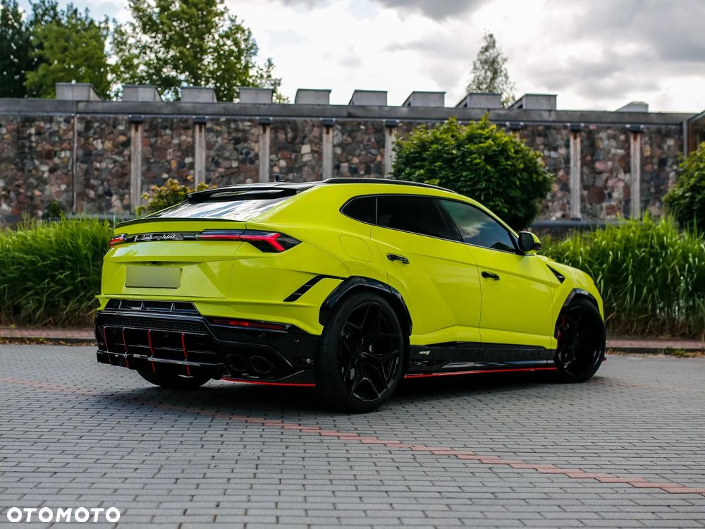 Lamborghini Urus - 5