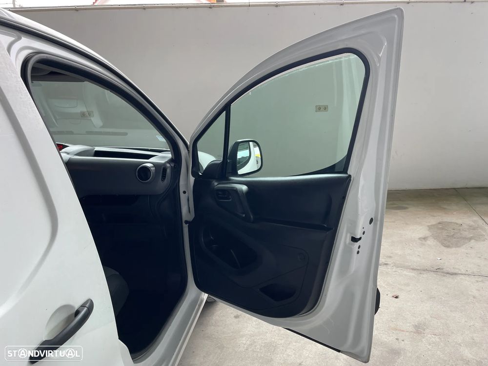 Citroën BERLINGO 1.6HDi - 13