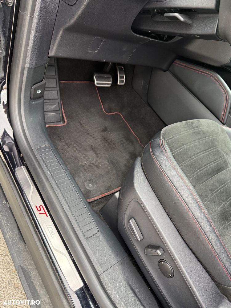 Ford Kuga - 13