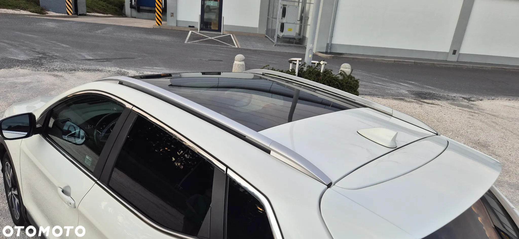 Nissan Qashqai 1.3 DIG-T N-Connecta DCT - 14