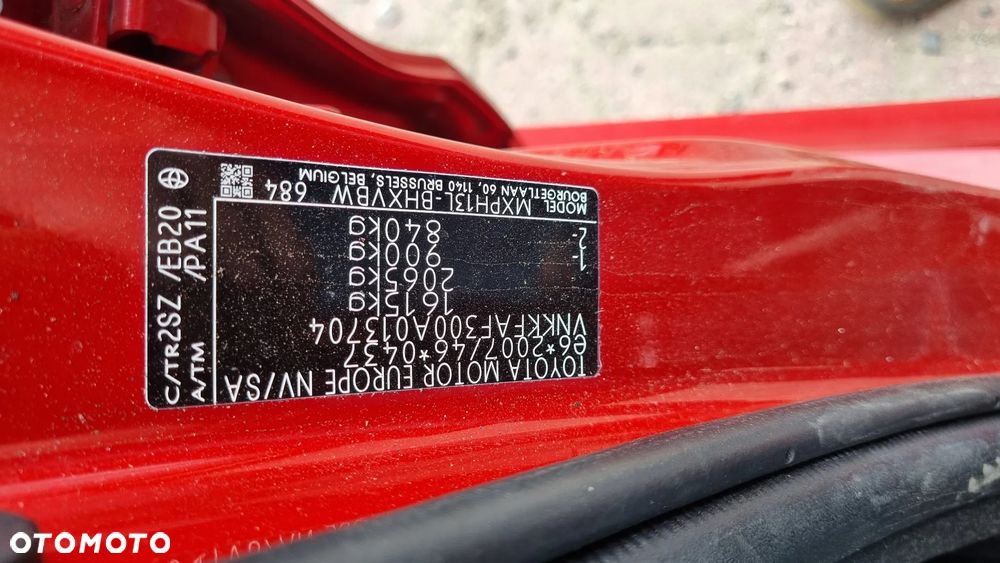 Toyota Yaris 130 1.5 VVT-i GR SPORT - 32