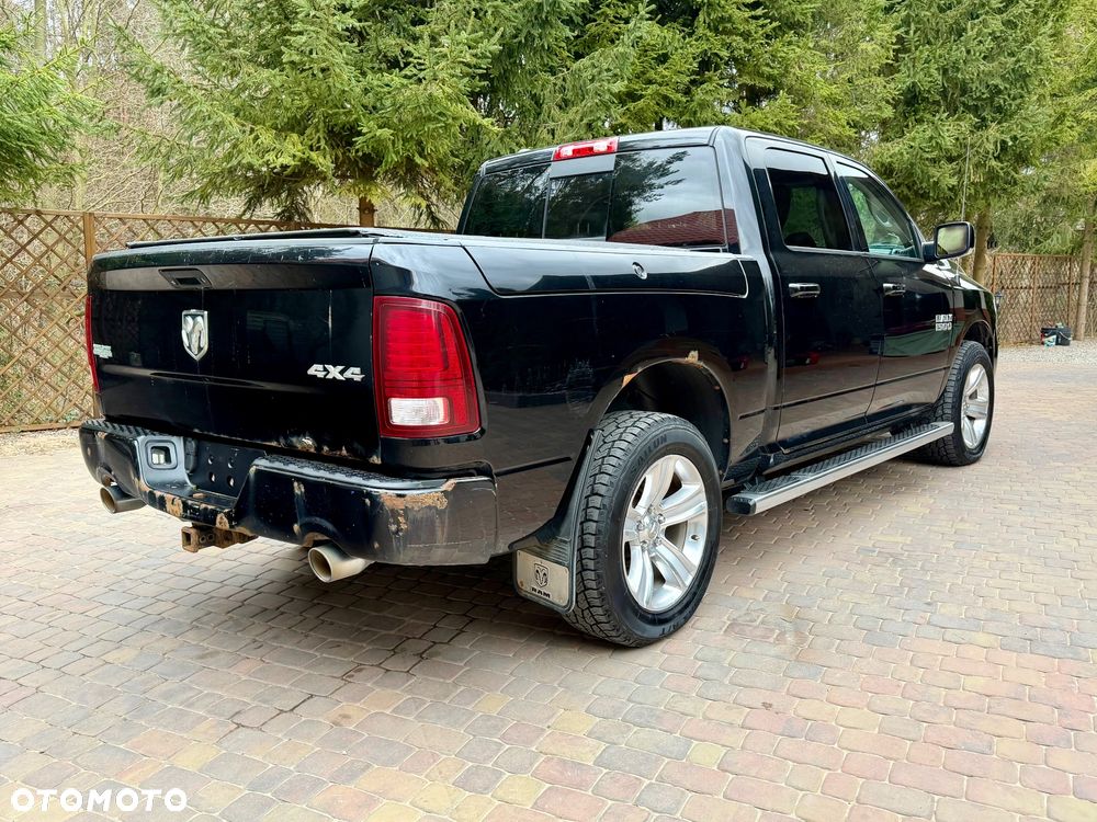 Dodge RAM 5.7 4x4 - 3