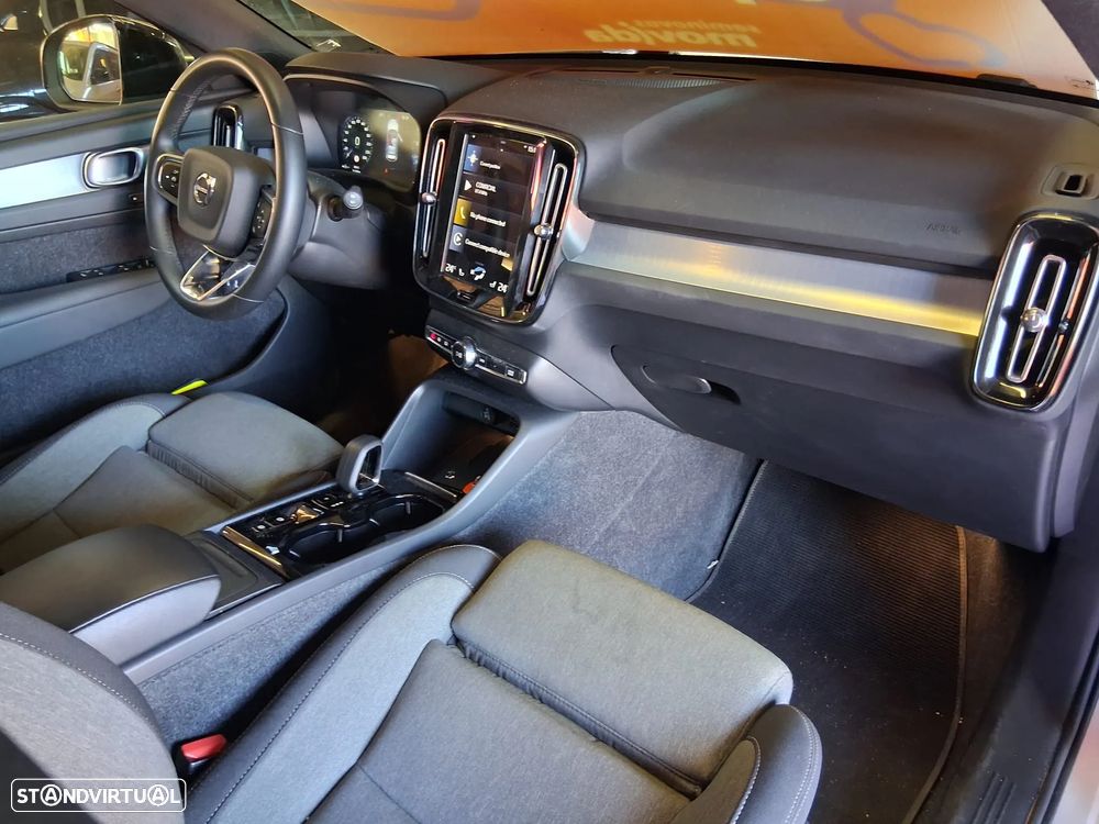 Volvo XC 40 1.5 T2 Plus Dark Auto - 7