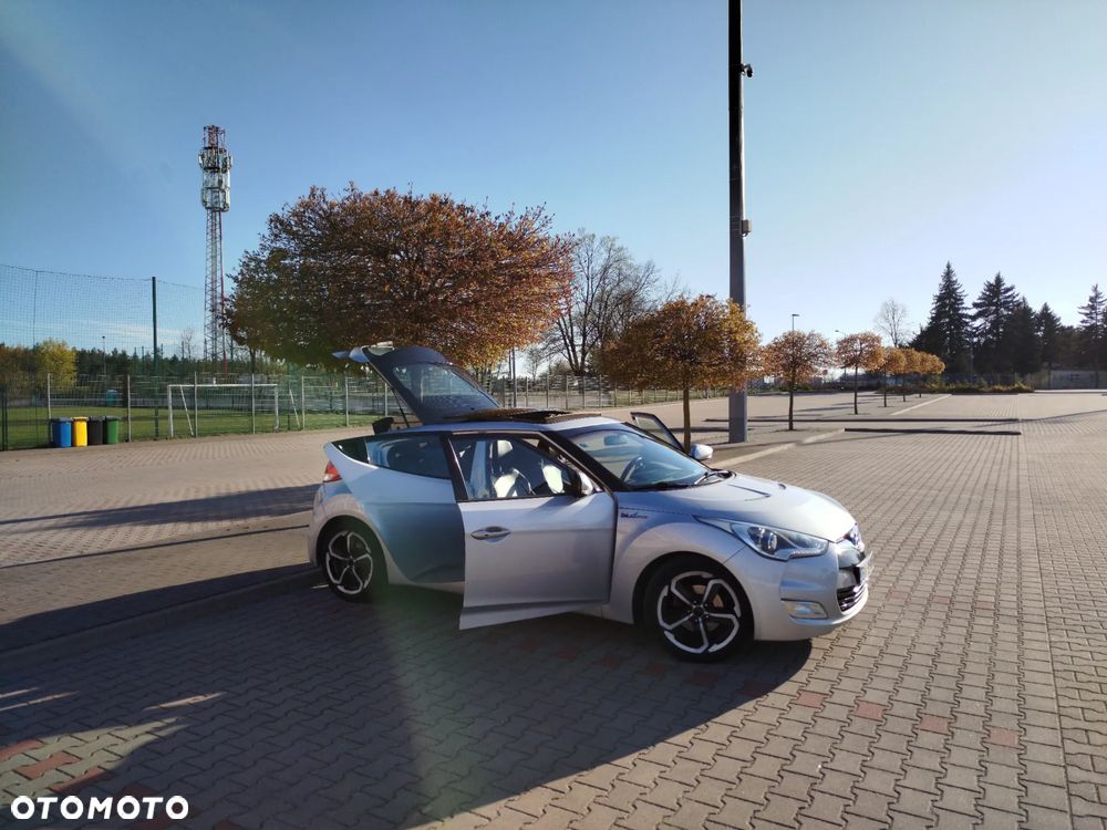Hyundai Veloster 1.6 blue Premium - 9