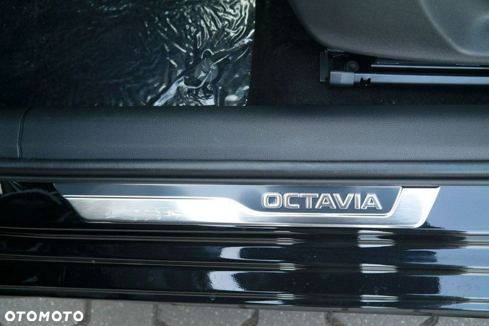 Skoda Octavia - 25
