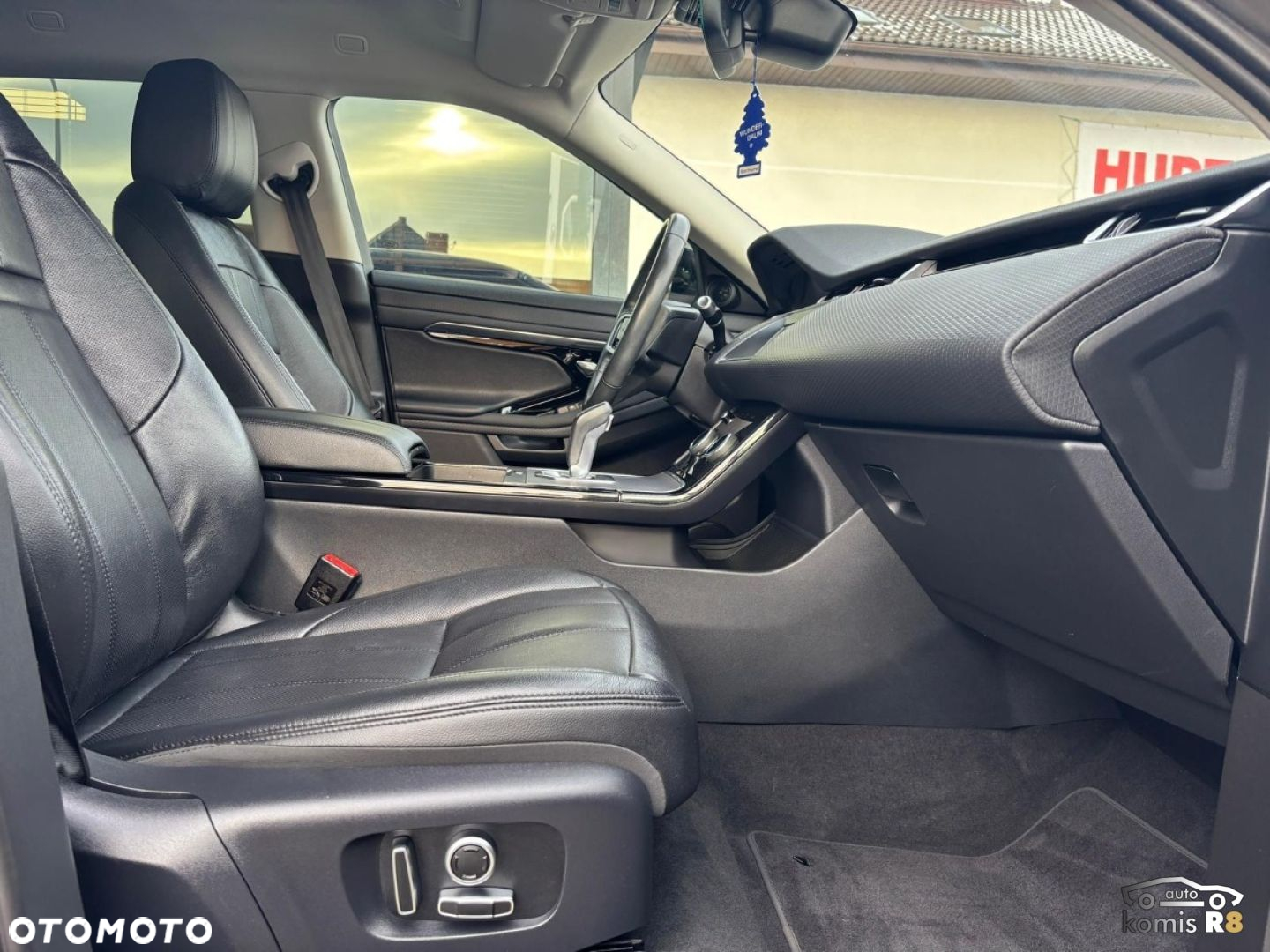 Land Rover Range Rover Evoque - 37