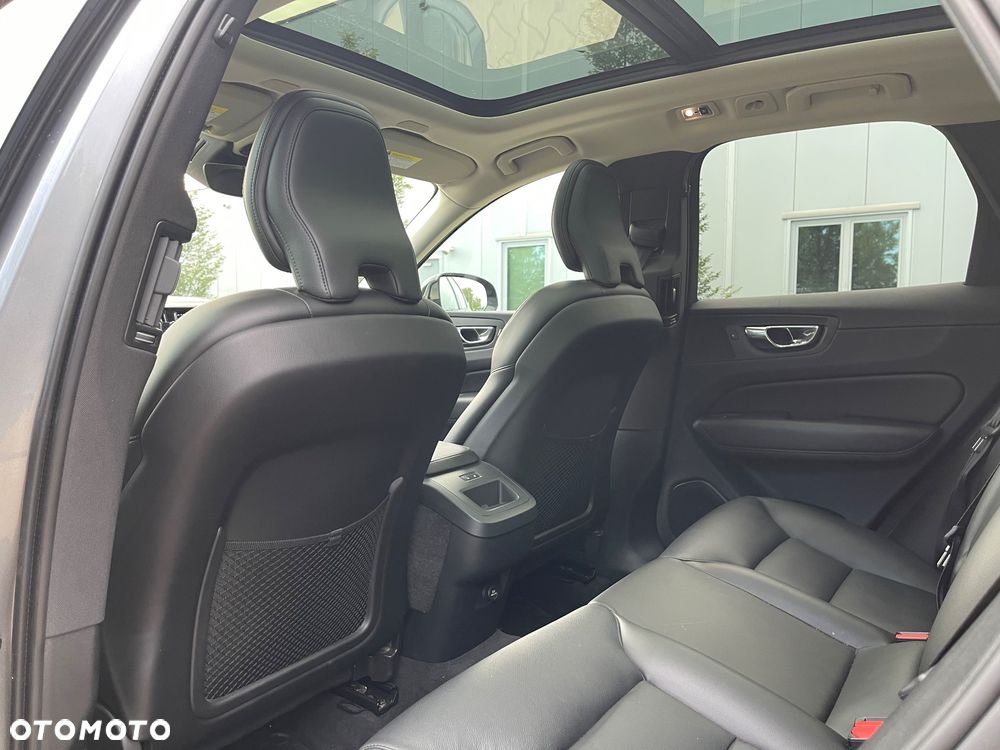 Volvo XC 60 T5 AWD Momentum - 15